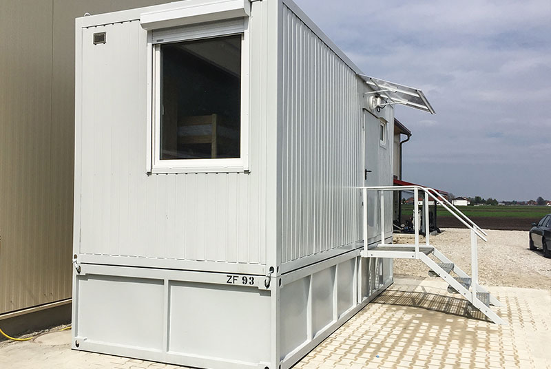 Wohncontainer W2 (mit Hochbett, Esstisch, Bad und Küche) | Conliving ... Wohncontainer W2 (mit Hochbett, Esstisch, Bad und Küche) | Conliving ...